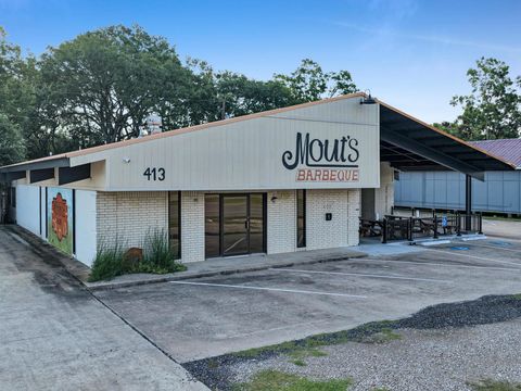 Photo of 413 Sh-124, Winnie, TX 77665 (MLS # 260958)