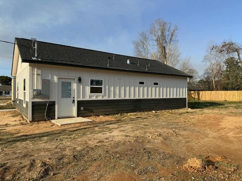 Photo of 2250 Cable, Beaumont, TX 77703 (MLS # 264930)