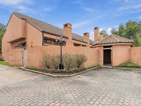 Photo of 8045 Gladys, Beaumont, TX 77706 (MLS # 271399)