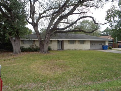 Photo of 158 Ridgewood St., Bridge City, TX 77611 (MLS # 263657)