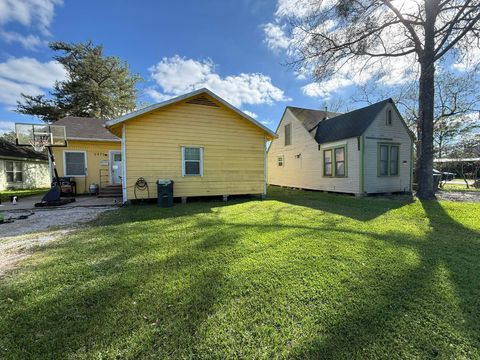Photo of 2475 Tyler Street, Beaumont, TX 77703 (MLS # 265872)