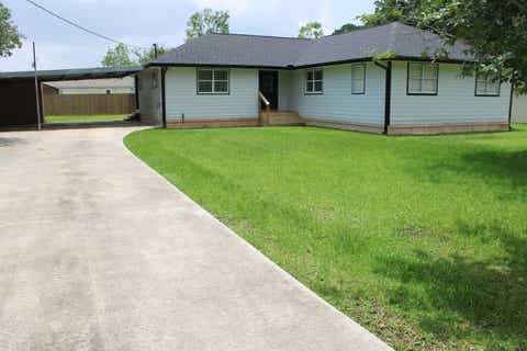 Photo of 736 Carolyn, Winnie, TX 77665 (MLS # 268511)