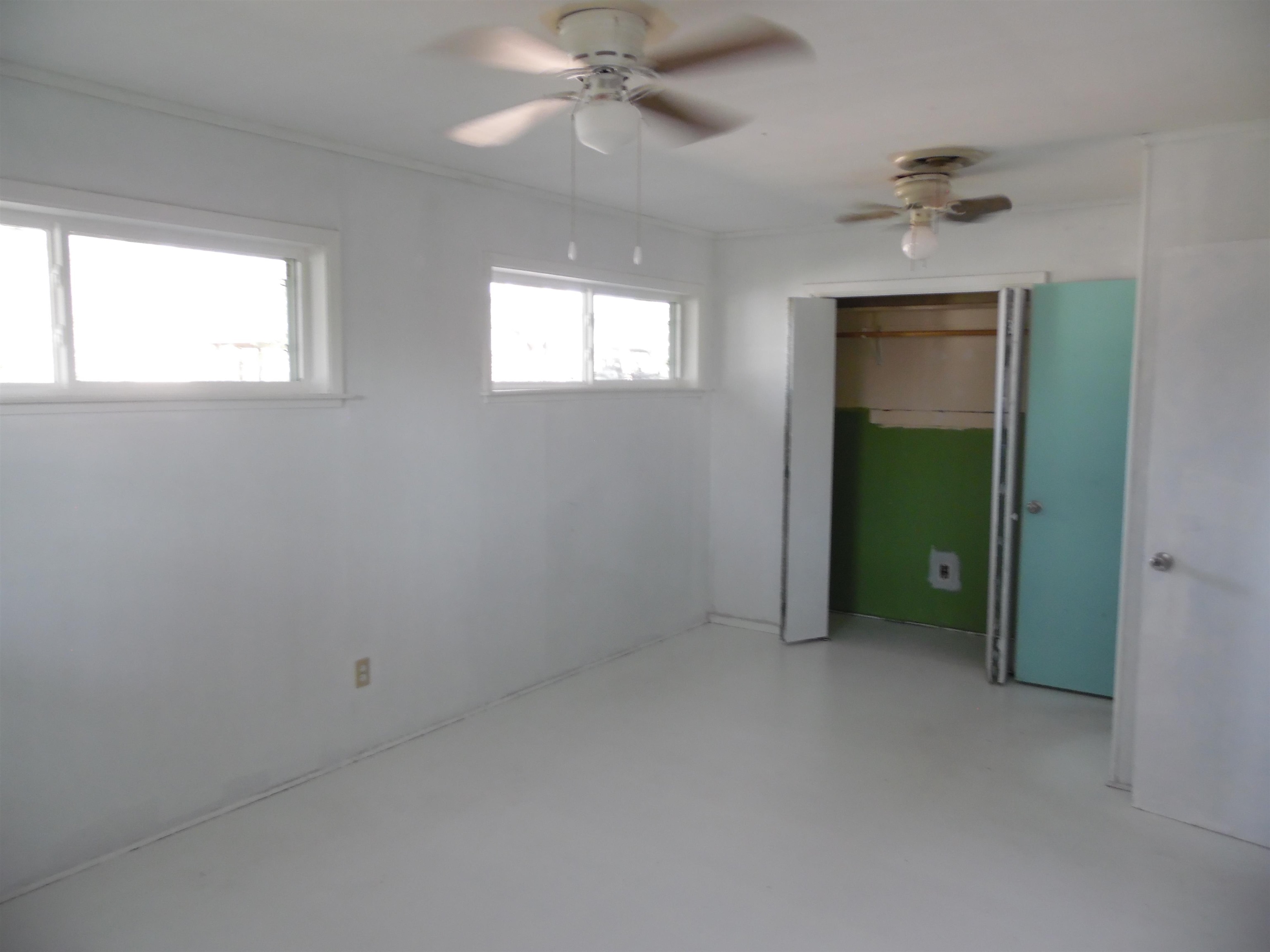 Lumberton, Texas 77657, United States, 4 Bedrooms Bedrooms, ,3 BathroomsBathrooms,Residential,Pending,10676