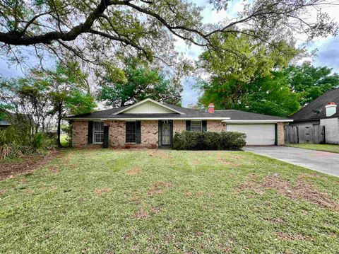 Single Family Residence in Vidor TX 77 Heritage Dr.jpg