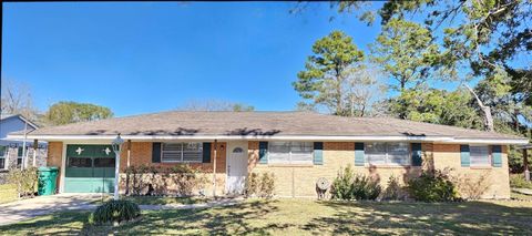 Photo of 1364 Beagle, Orange, TX 77632 (MLS # 265358)