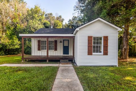 A home in Silsbee