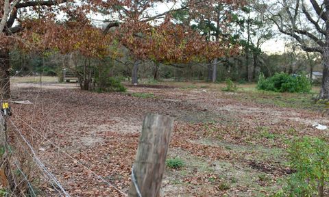 A home in Silsbee