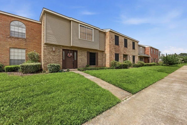 1542 MARSHALL WOODS DR, BEAUMONT, TX 77706 - Image ea85bc9de17d548e1699716ea8709cb8/130174138