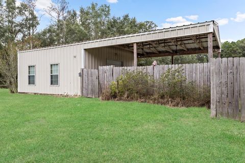 A home in Mauriceville