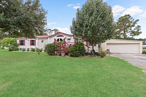 A home in Mauriceville