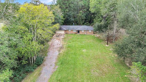 A home in Silsbee