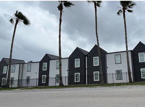 Photo of 355 N 18th St, Beaumont, TX 77707 (MLS # 264699)