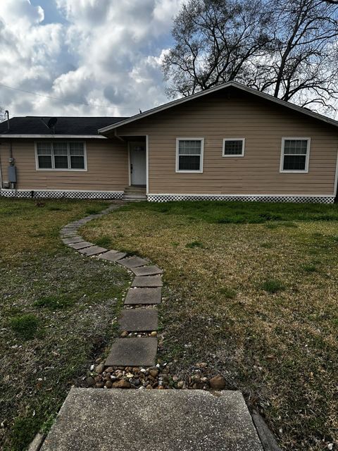 Photo of 5896 Tyrrell Park Drive, Beaumont, TX 77705 (MLS # 265239)