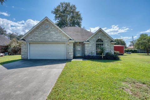 Photo of 409 Sunny Ln, Bridge City, TX 77611 (MLS # 271870)