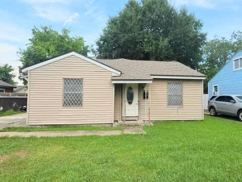 Photo of 5040 6th St, Port Arthur, TX 77642 (MLS # 269063)