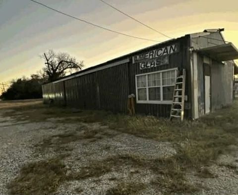 Photo of 414 Dayton Street, West Orange, TX 77630 (MLS # 268219)