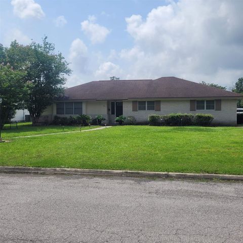 Photo of 31 Knotty Pine Lane, Orange, TX 77630 (MLS # 263713)