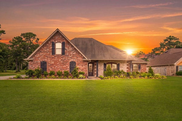 260 LAUREN DR, ORANGE, TX 77630 - Image ed9ac7164538ca5b8f85d2aa37caed2c/1229175345