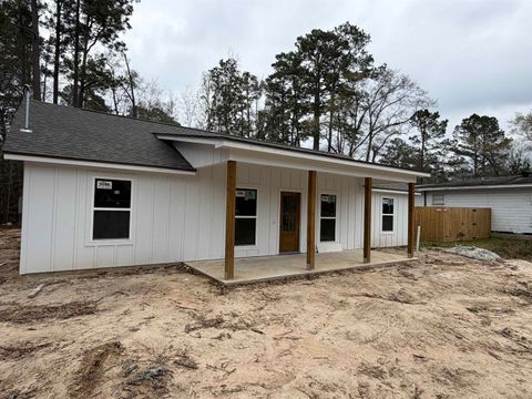 Photo of 760 hillside, Vidor, TX 77662 (MLS # 266008)