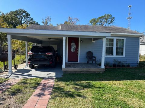 Photo of 211 Florence St, Orange, TX 77630 (MLS # 263508)