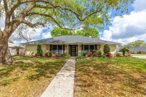 Photo of 1135 Shakespeare Dr., Beaumont, TX 77706 (MLS # 266022)