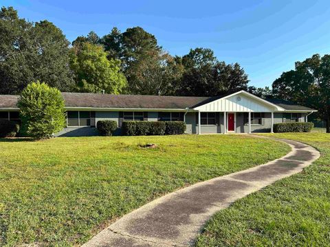 A home in Woodville