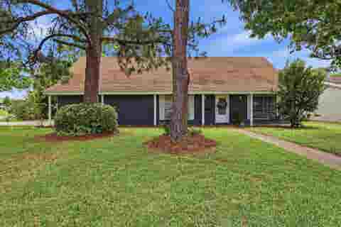Property photo of 4401 Graves Ave, Groves, TX 77619
