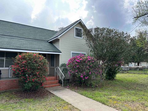 A home in Silsbee