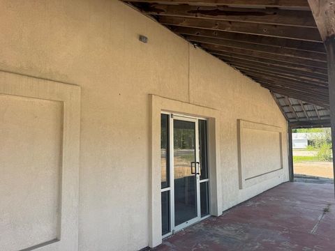 Photo of 1211 N Margaret Ave., Kirbyville, TX 75956 (MLS # 263030)