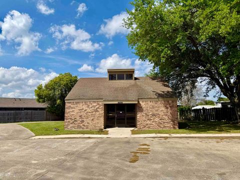 Photo of 4200 Main Avenue, Groves, TX 77619 (MLS # 266252)