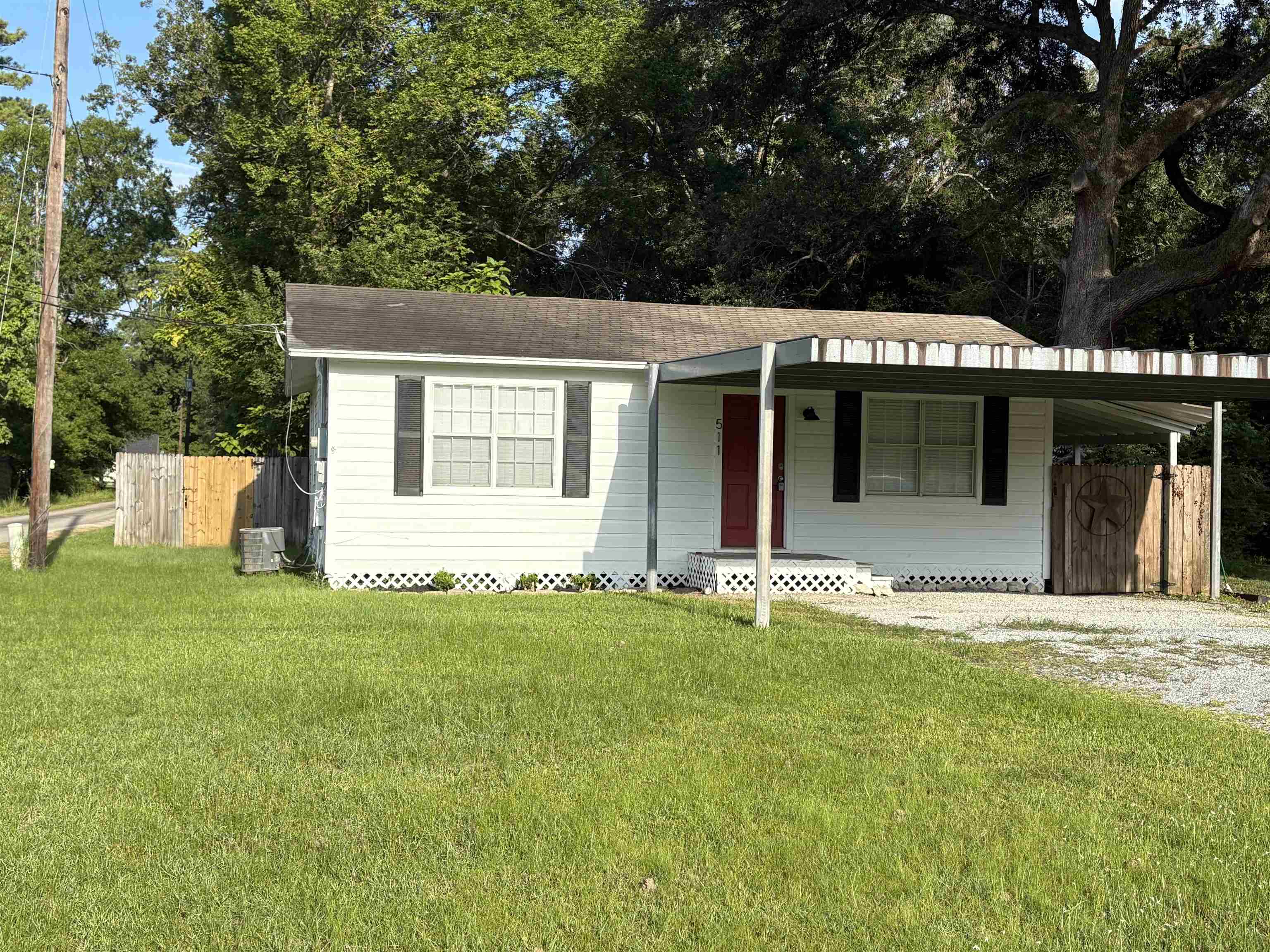 Lumberton, Texas 77657, United States, 2 Bedrooms Bedrooms, ,2 BathroomsBathrooms,Residential,Pending,193295
