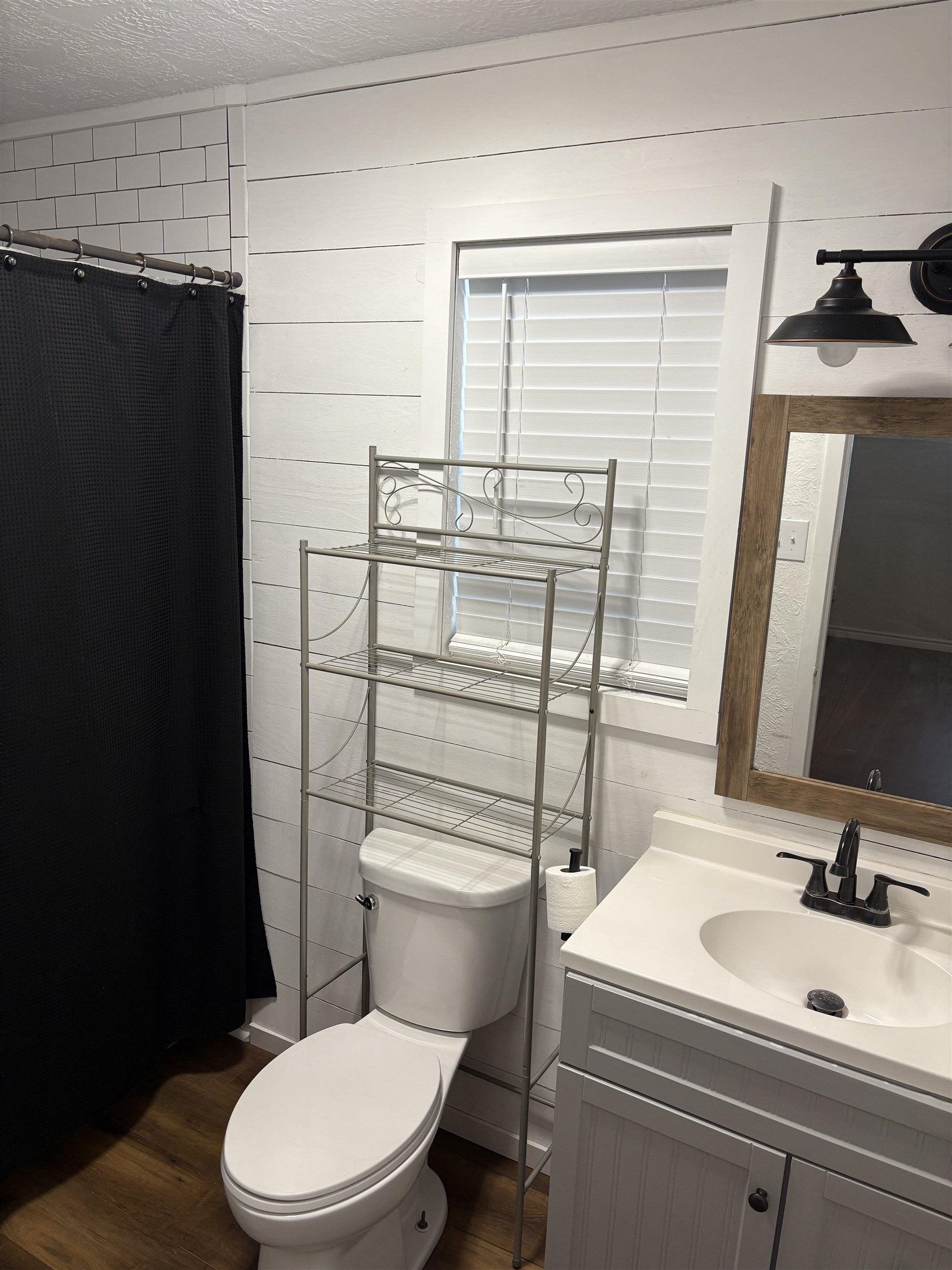 Lumberton, Texas 77657, United States, 2 Bedrooms Bedrooms, ,2 BathroomsBathrooms,Residential,Pending,193295