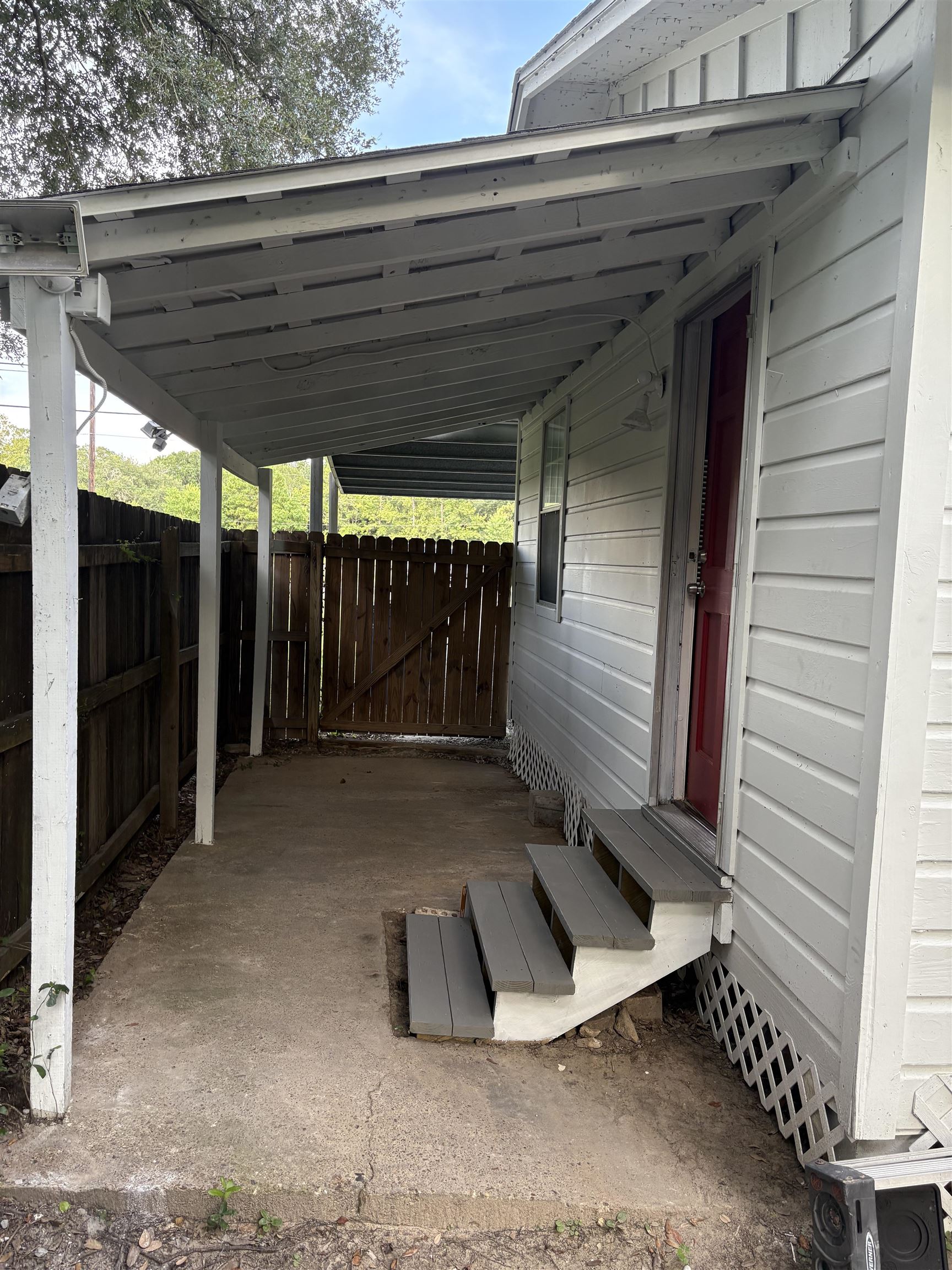 Lumberton, Texas 77657, United States, 2 Bedrooms Bedrooms, ,2 BathroomsBathrooms,Residential,Pending,193295