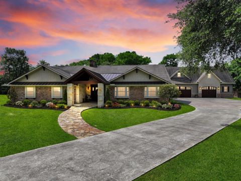 Property photo of 3125 W Park, Orange, TX 77630