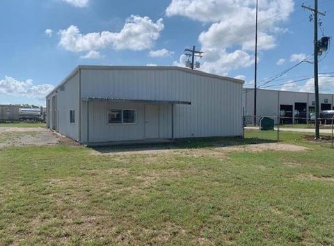 Photo of 1682 Spindletop Road, Beaumont, TX 77705 (MLS # 262614)