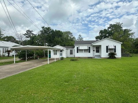 Photo of 1804 Sholars, Orange, TX 77630 (MLS # 266457)