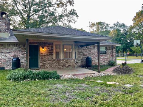 A home in Vidor