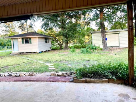 A home in Vidor