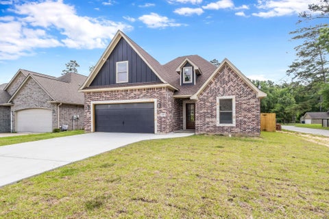 Photo of 300 Long Leaf, Silsbee, TX 77656 (MLS # 269141)