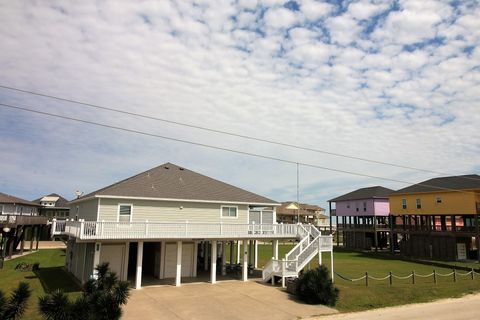 A home in Crystal Beach