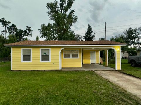 Photo of 2119 Lincoln Dr, Orange, TX 77630 (MLS # 265536)