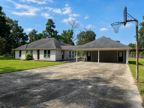 Photo of 947 Springdale, Vidor, TX 77662 (MLS # 270028)
