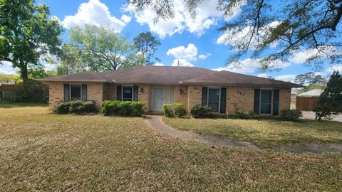 Photo of 350 Concord St, Vidor, TX 77662 (MLS # 266349)