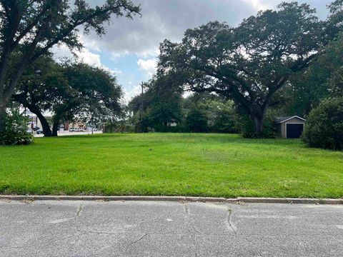 Photo of 525 21st, Beaumont, TX 77706 (MLS # 268503)