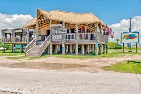Photo of 1035 Tx-87, Crystal Beach, TX 77650 (MLS # 267718)