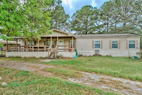 Photo of 13015 Quail Ridge, Orange, TX 77632 (MLS # 265678)