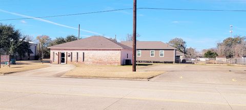 Photo of 3690 S 11th, Beaumont, TX 77705 (MLS # 264804)