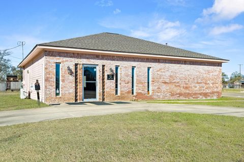 Photo of 3690 S 11th, Beaumont, TX 77705 (MLS # 264804)