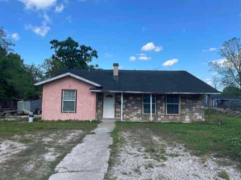 Photo of 4402 Dallas Ave, Beaumont, TX 77703 (MLS # 268540)