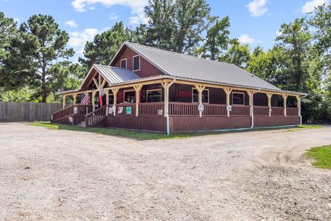 Photo of 203 W Elder, Colmesneil, TX 75938 (MLS # 269380)